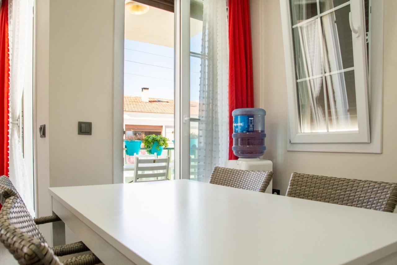 Vibrant And Central Flat Near Sea In Cesme Çeşme Exterior photo